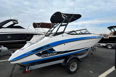2019 Yamaha Boats AR190