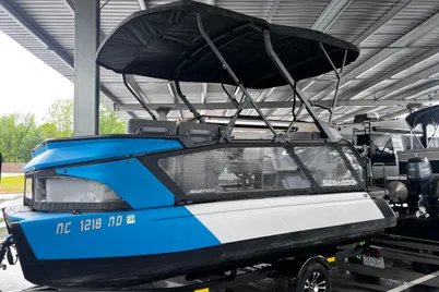 2023 Sea-Doo Switch Cruise 18
