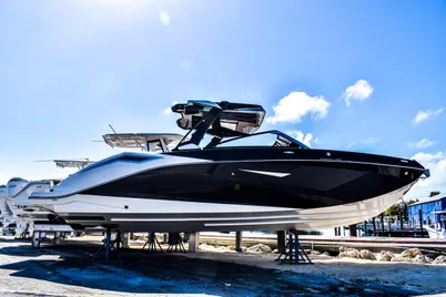 2024 Scarab 285 ID